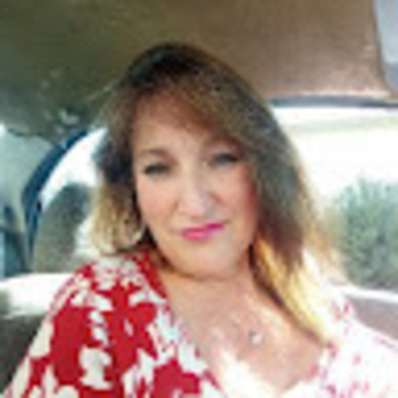 Meet your Posher, Doreen - Picture 1 of 1